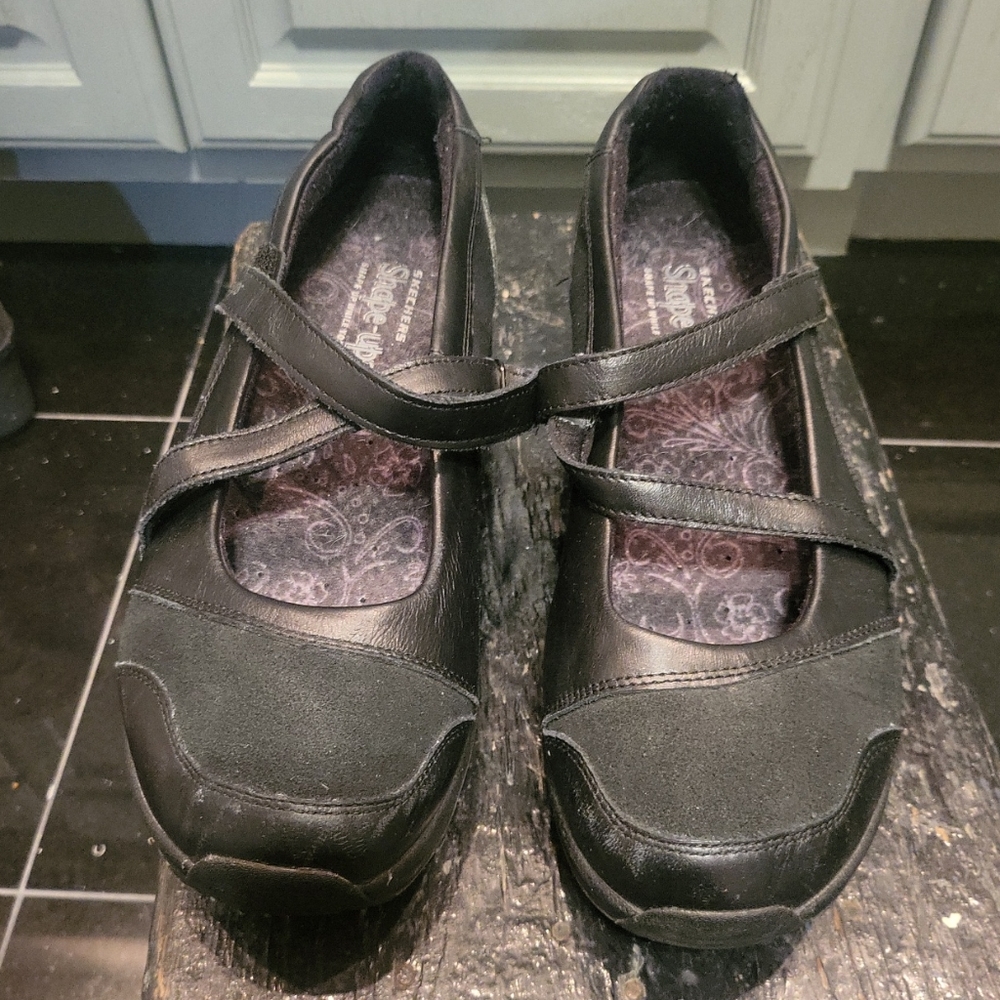 Skechers Fiesta Mary Jane women's flat size 9